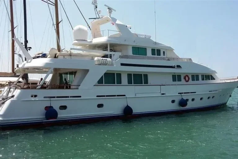 1991 Feadship Style Explorer trawler | 110ft