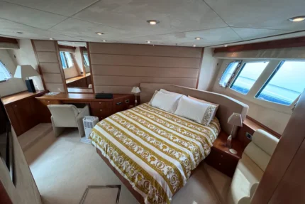 2008 sunseeker manhattan 70 power 9560326 20240925044113336 1 XLARGE