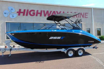 2026 yamaha boats 255xd power 9943067 20250911133946344