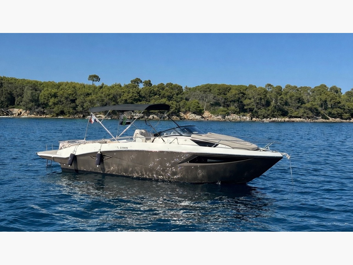 cranchi-e30-endurance (2) CRANCHI E30 ENDURANCE