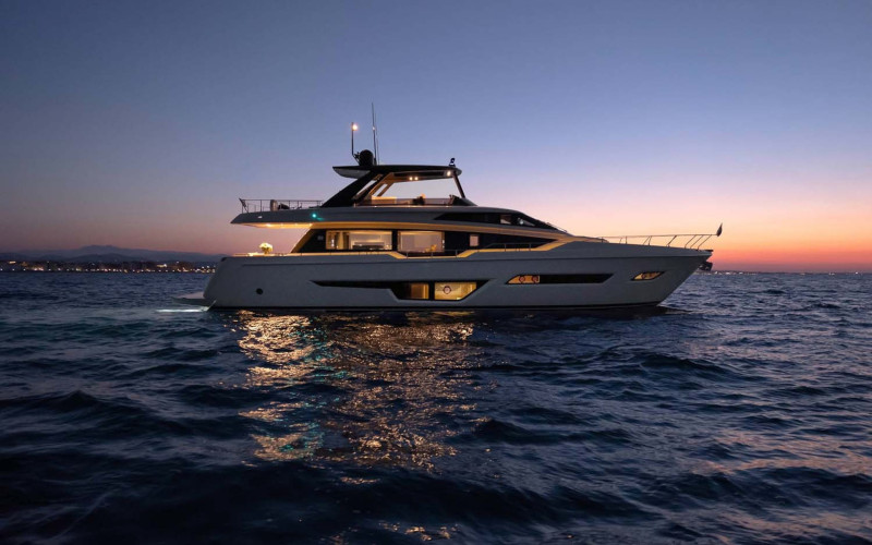 3c4d7 ferretti yachts 780 6 1920x1280 800x500