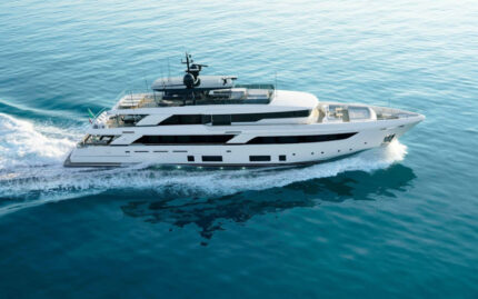 D080a custom line navetta 42 6 1920x1281 800x500