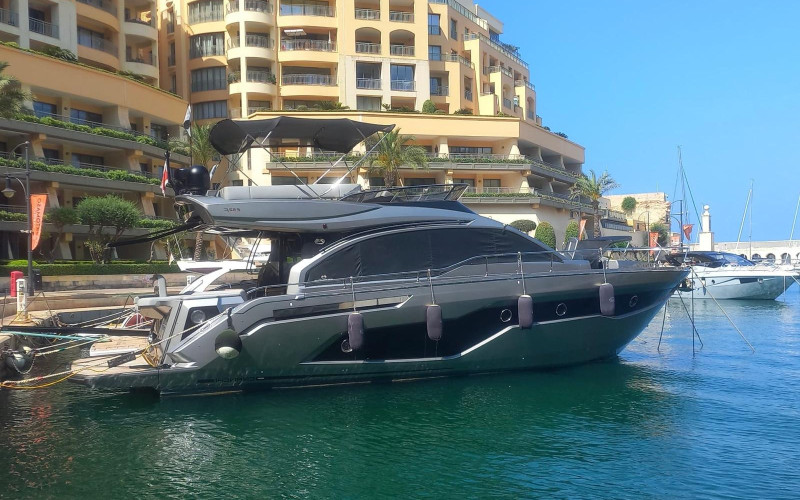 dwpfy-cranchi-e52f-used-yacht-for-sale-bateau-occasion-a-la-vente-flybridge-malta-1_800x500 CRANCHI E52F - Afbeelding 1