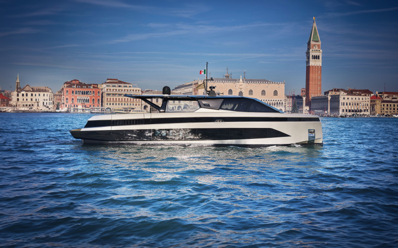 fheip-wallywallywhy100newexteriors-abys-yachting-header_800x500 Wally Whallywhy100 - Afbeelding 1