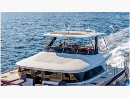 Lagoon sixty 7 (2)