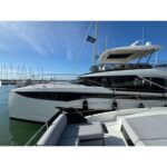 PRESTIGE YACHT M8